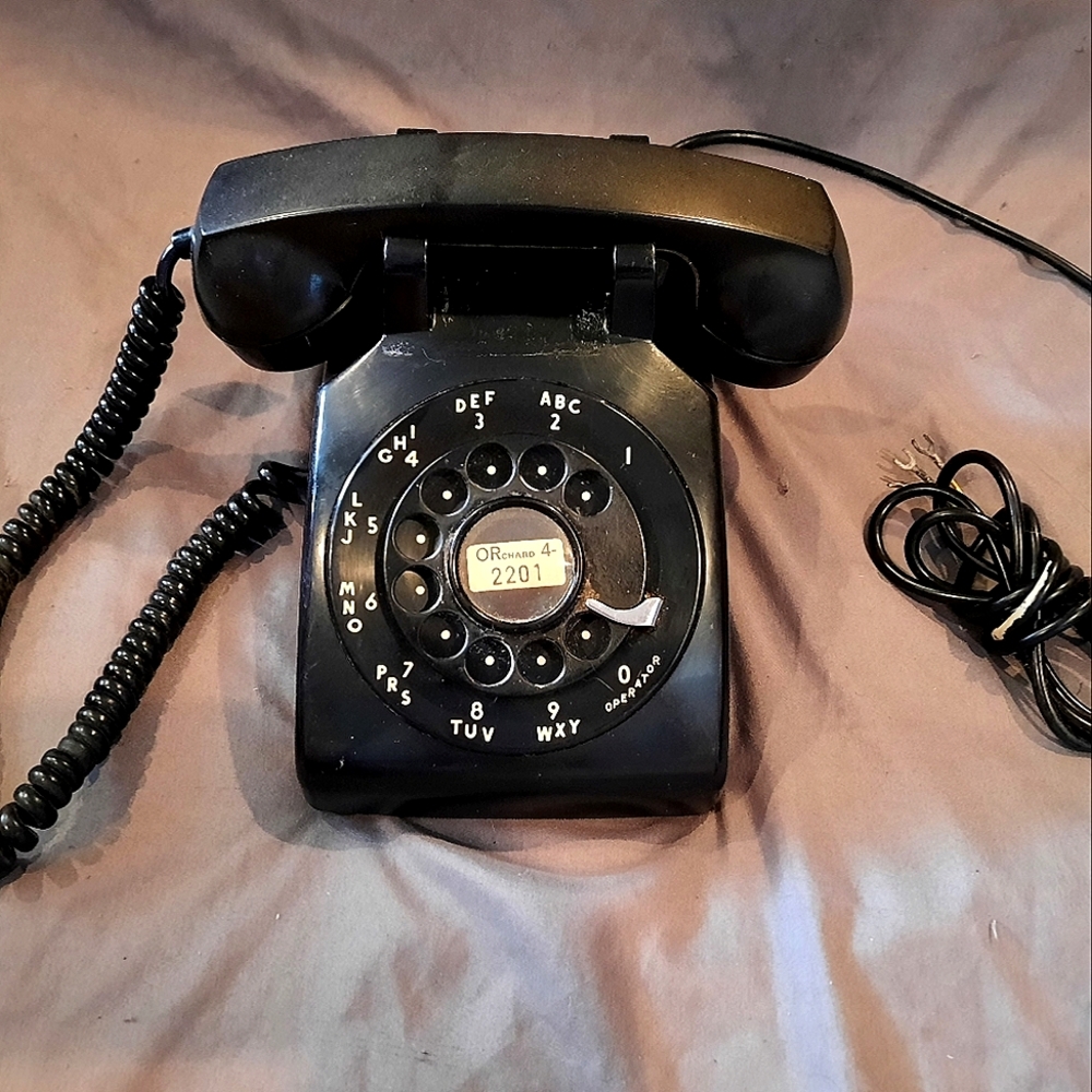 ITT Classic black rotary phone 1950s